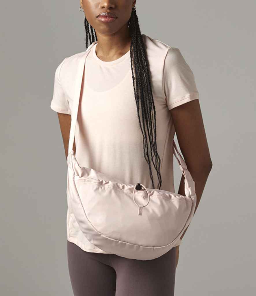 QS309 Fresh Pink Model